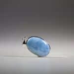 Larimar hanger