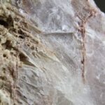 Agnitiet Maria glas (heldere seleniet) met Hematiet, Engelensteen