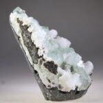 Aqua groene Apofylliet met witte Stilbiet