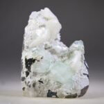 Aqua groene Apofylliet met witte Stilbiet