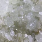 Aqua groene Apofylliet met witte Stilbiet