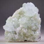 Aqua groene Apofylliet met witte Stilbiet