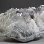 Blauwe fantoom clusters, met veelal Hematiet uit Bahia, Brazilië