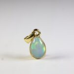 Ethiopische opaal hanger Gold plated