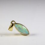 Ethiopische opaal hanger Gold plated (facet geslepen)