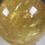 Calciet Geel/gouden bol
