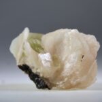 Apofylliet (groene) met Stilbiet en soms Heulandiet (Hieros Gamos)