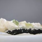 Apofylliet (groene) met Stilbiet en soms Heulandiet (Hieros Gamos)