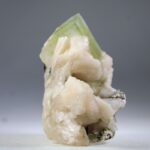 Apofylliet (groene) met Stilbiet en soms Heulandiet (Hieros Gamos)