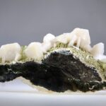 Apofylliet (groene) met Stilbiet en soms Heulandiet (Hieros Gamos)