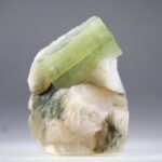 Apofylliet (groene) met Stilbiet en soms Heulandiet (Hieros Gamos)