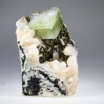 Apofylliet (groene) met Stilbiet en soms Heulandiet (Hieros Gamos)