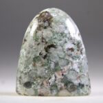Heulandiet (veelal groen) met Stilbiet