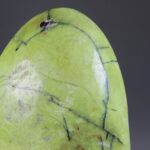 Groene Opaal Freeform uit Madagaskar