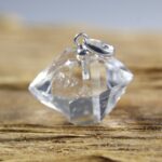 Herkimer Diamant New York hanger