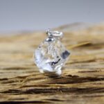 Herkimer Diamant New York hanger