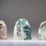 Heulandiet (veelal groen) met Stilbiet