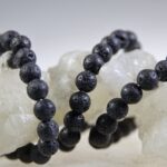 Lavasteen armband