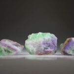 Lavendel Amethist met Fluoriet uit Erongo, Namibië (uitverkocht)