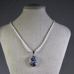 Pinoliet hanger + maansteen ketting 2 mm (set)