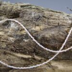 Perzik Maansteen ketting 2 mm