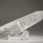 Vogelkristal of Phi-kristal Bergkristal, 12 facet