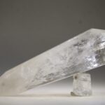 Vogelkristal of Phi-kristal Bergkristal, 12 facet