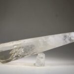 Vogelkristal of Phi-kristal Bergkristal, 12 facet