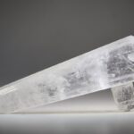 Vogelkristal of Phi-kristal Bergkristal, 12 facet