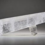 Vogelkristal of Phi-kristal Bergkristal, 12 facet