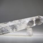 Vogelkristal of Phi-kristal Bergkristal, 12 facet