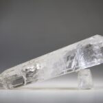 Vogelkristal of Phi-kristal Bergkristal, 12 facet