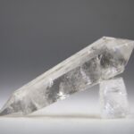 Vogelkristal of Phi-kristal Bergkristal, 12 facet