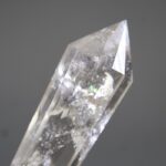 Vogelkristal of Phi-kristal Bergkristal, 12 facet