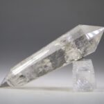 Vogelkristal of Phi-kristal Bergkristal, 12 facet