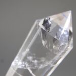 Vogelkristal of Phi-kristal Bergkristal, 12 facet