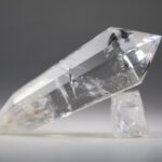Vogelkristal of Phi-kristal Bergkristal, 12 facet