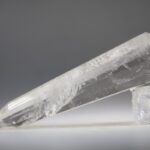 Vogelkristal of Phi-kristal Bergkristal, 12 facet