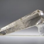 Vogelkristal of Phi-kristal Rookkwarts, 12 facet