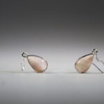 Stilbiet met Scoleciet oorhangers