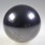 Shungit ( Shungiet)bol gepolijst 3 cm